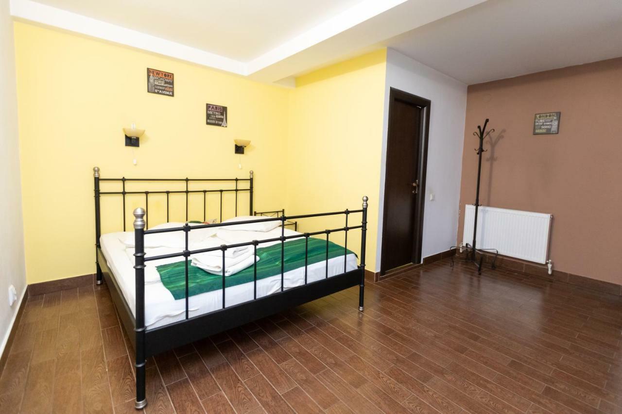 Pensiunea Pianino Braşov Exterior foto